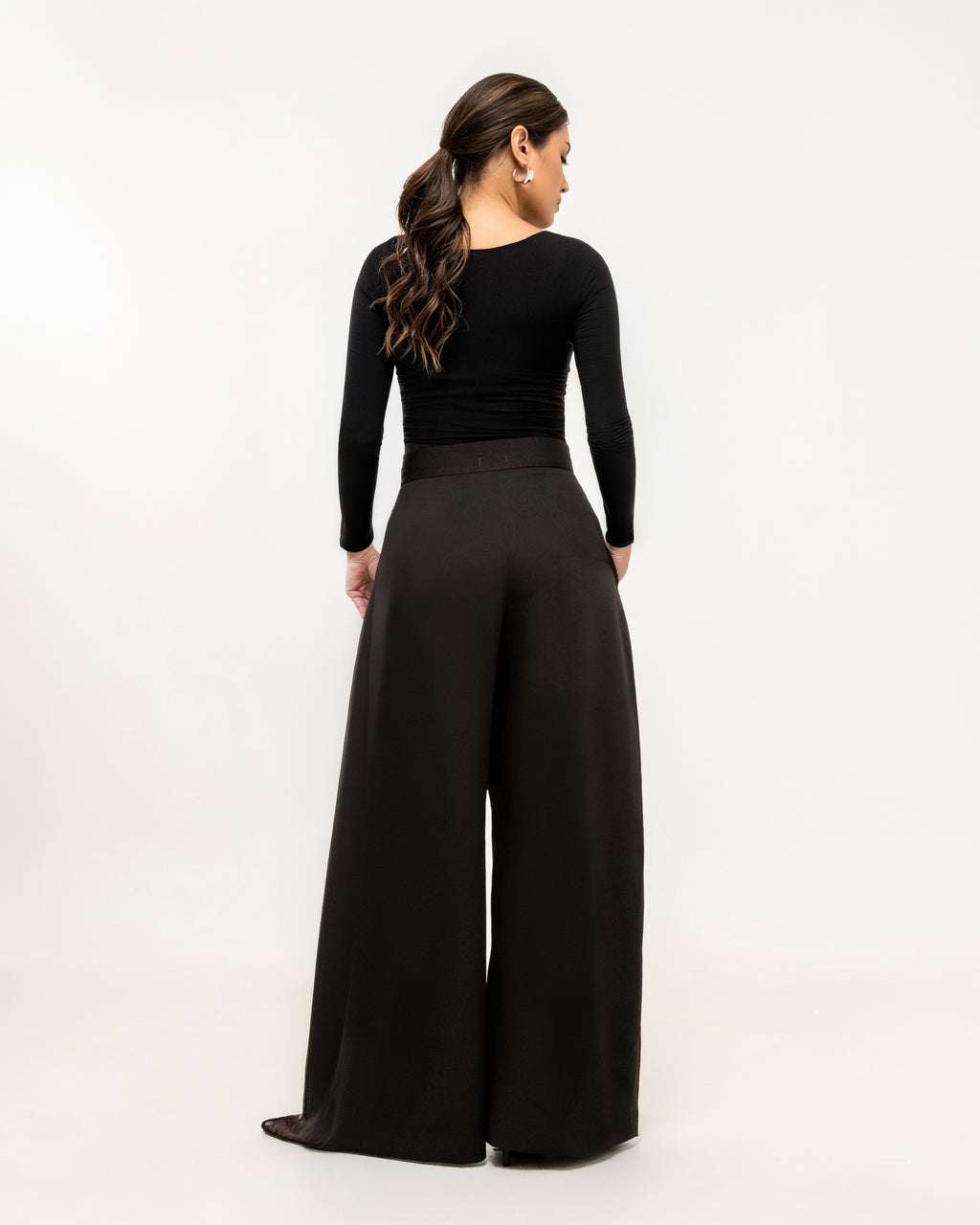 AYLA — V Neck Bodysuit