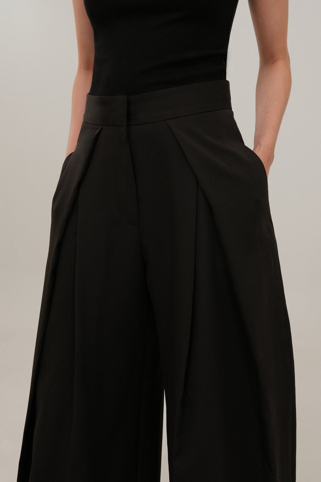 FAUNA — Pleated Trousers