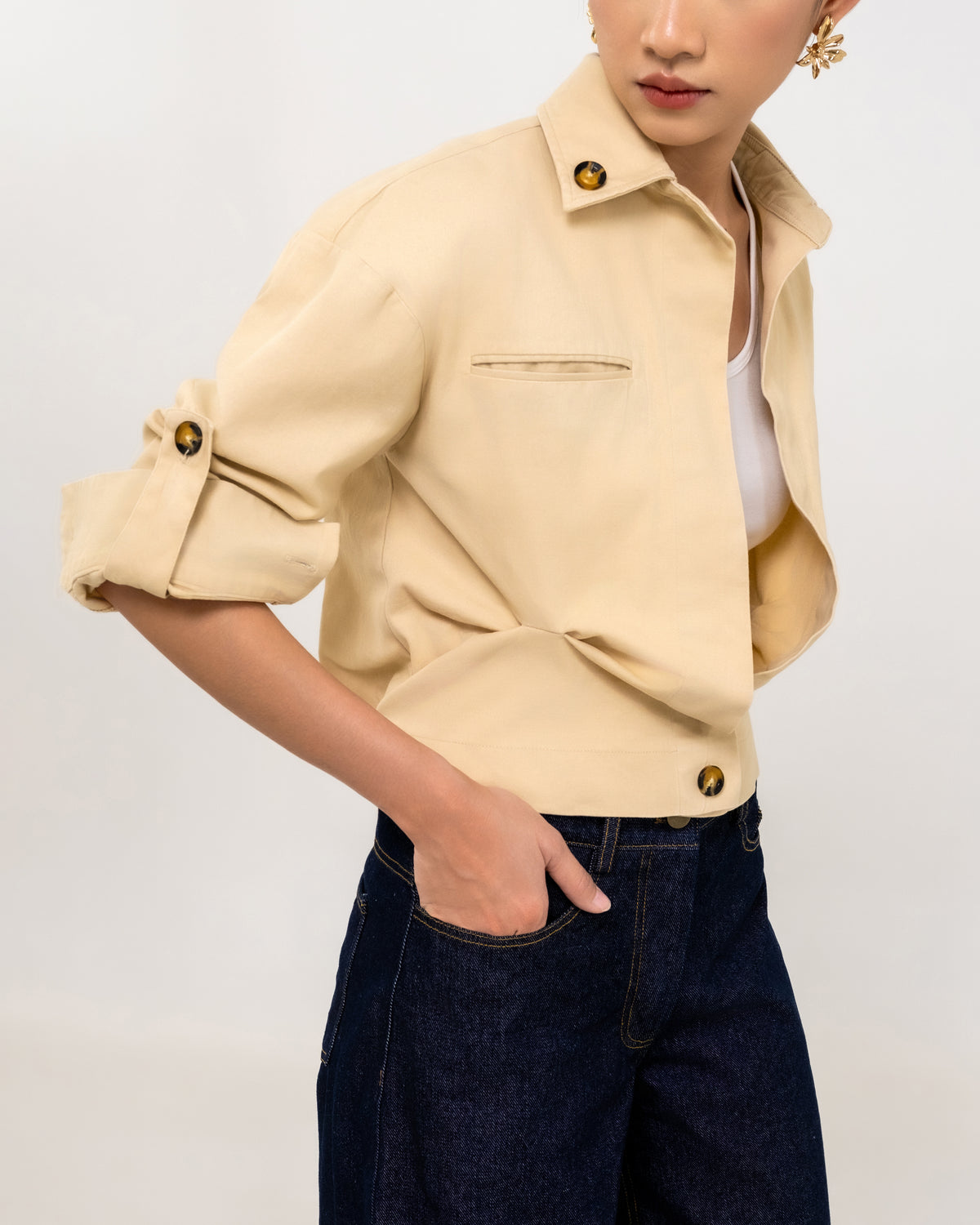 OCARI — Cropped Outer